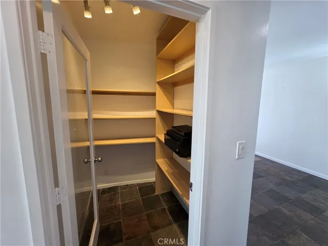 310 S Thurston, Los Angeles, California 90049