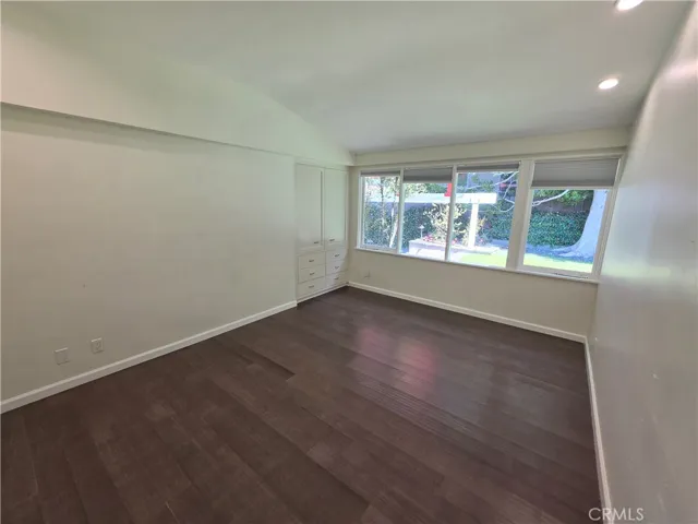 310 S Thurston, Los Angeles, California 90049