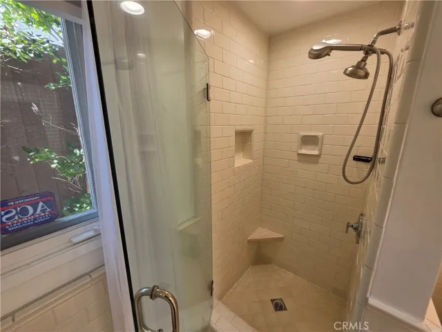 310 S Thurston, Los Angeles, California 90049