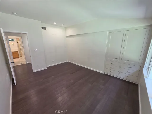 310 S Thurston, Los Angeles, California 90049