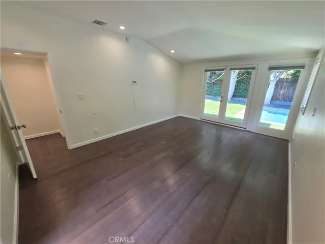 310 S Thurston, Los Angeles, California 90049