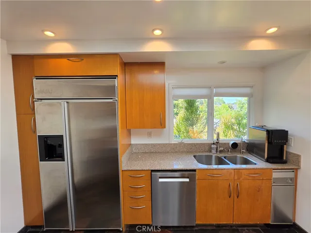 310 S Thurston, Los Angeles, California 90049