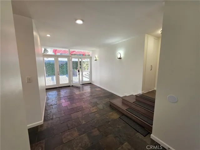 310 S Thurston, Los Angeles, California 90049