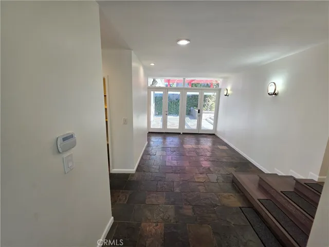 310 S Thurston, Los Angeles, California 90049