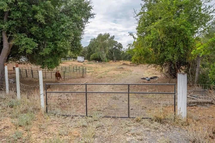 18500 Red Bank, Red Bluff, California 96080