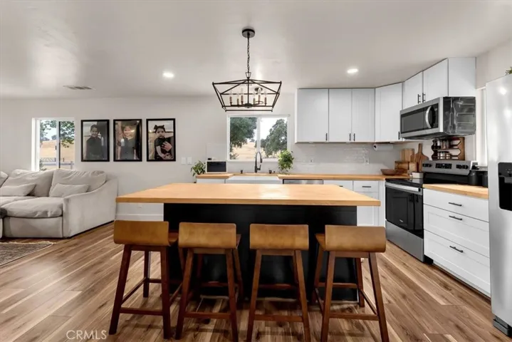 18500 Red Bank, Red Bluff, California 96080