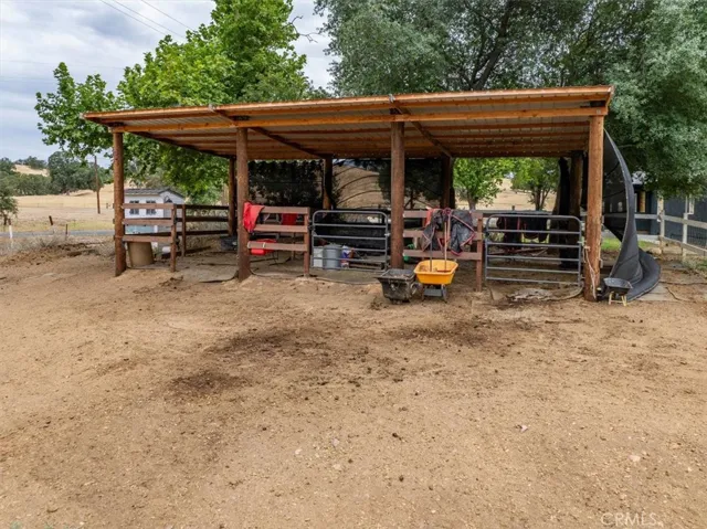 18500 Red Bank, Red Bluff, California 96080