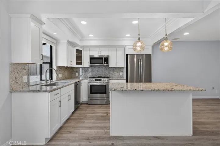 1221 N Sycamore 5, Los Angeles, California 90038