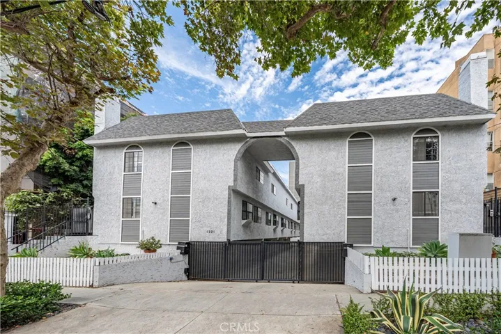 1221 N Sycamore 5, Los Angeles, California 90038