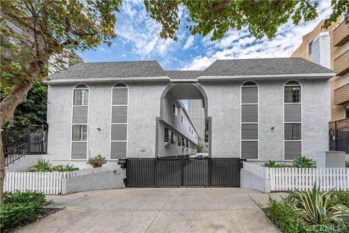 1221 N Sycamore 5, Los Angeles, California 90038