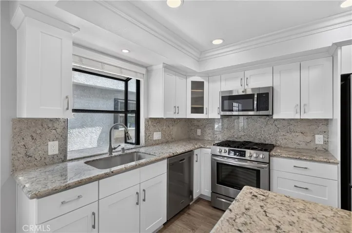 1221 N Sycamore 5, Los Angeles, California 90038