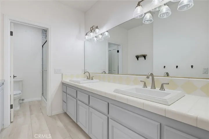 180 Mission Drive, Camarillo, California 93010