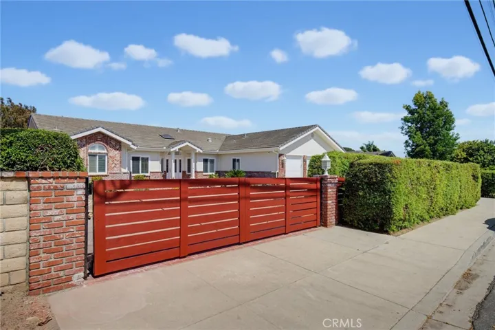 180 Mission Drive, Camarillo, California 93010