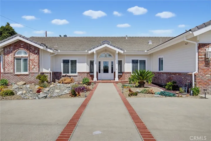 180 Mission Drive, Camarillo, California 93010