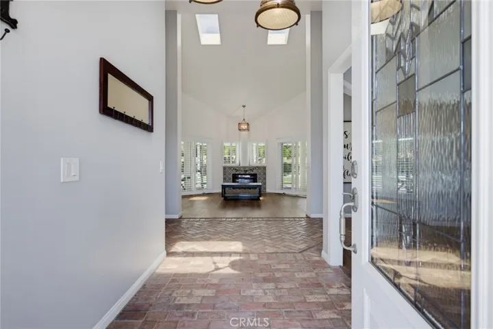 180 Mission Drive, Camarillo, California 93010
