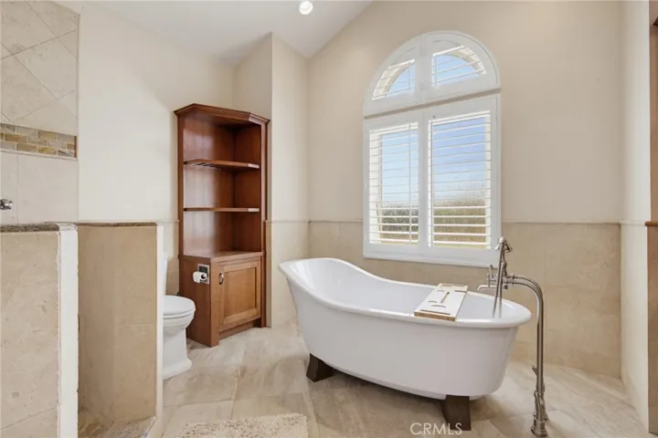 180 Mission Drive, Camarillo, California 93010