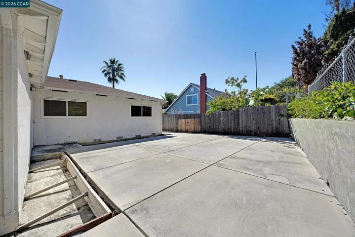 972 Tara Hills Dr, Pinole, California 94564