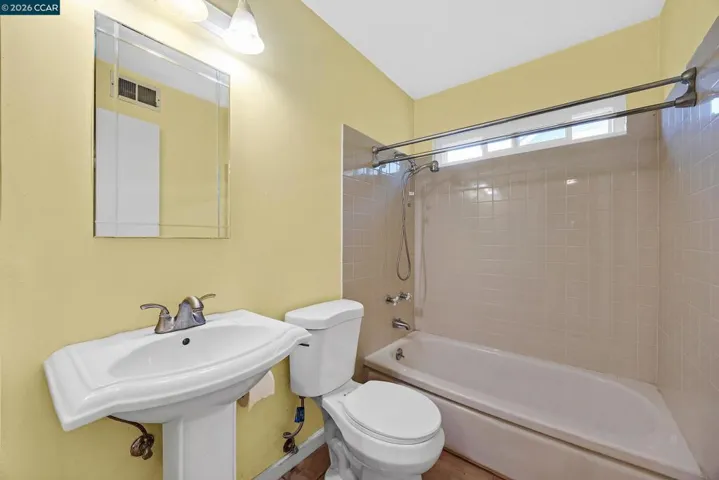 972 Tara Hills Dr, Pinole, California 94564