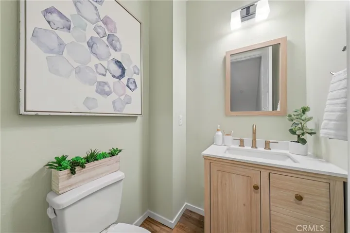 2nd floor powder room