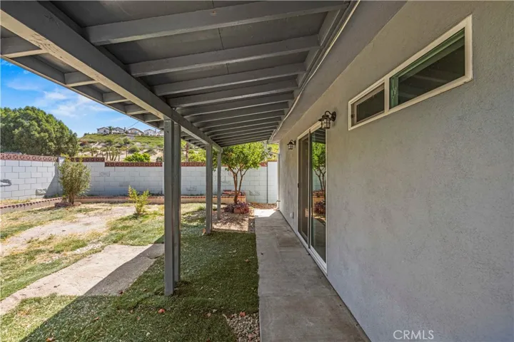 19025 Drycliff, Canyon Country, California 91351