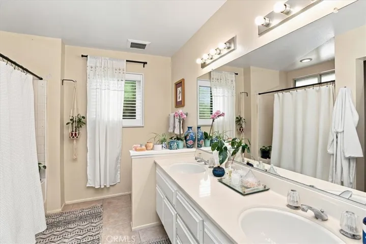 6717 Hunt Court, Riverside, California 92506