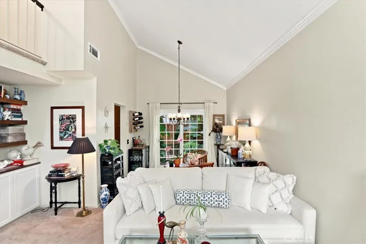 6717 Hunt Court, Riverside, California 92506