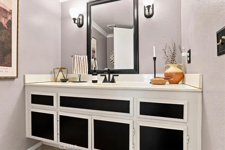 6717 Hunt Court, Riverside, California 92506