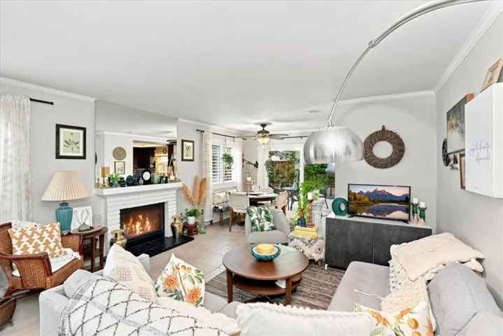 6717 Hunt Court, Riverside, California 92506
