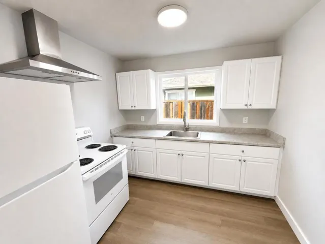 2916 Curtis Avenue, Redwood City, California 94063