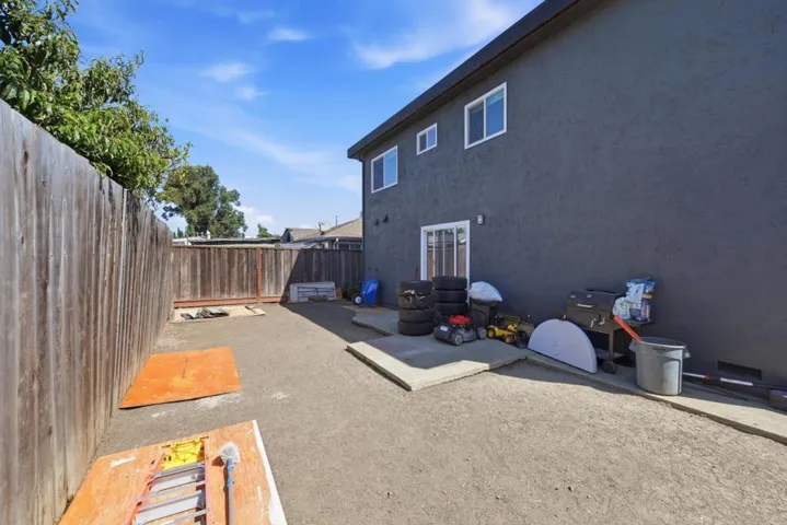2916 Curtis Avenue, Redwood City, California 94063