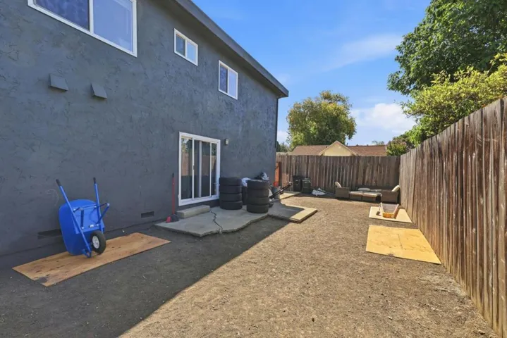 2916 Curtis Avenue, Redwood City, California 94063
