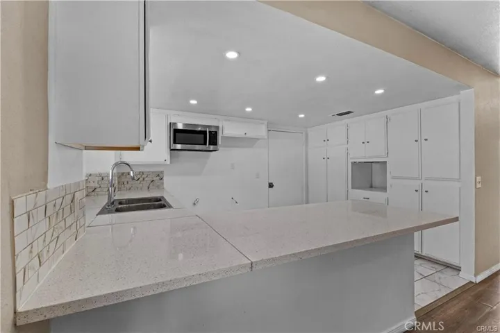 8405 Buckthorn Ave, Hesperia, California 92345