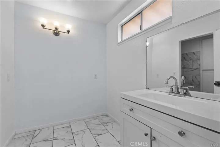 8405 Buckthorn Ave, Hesperia, California 92345