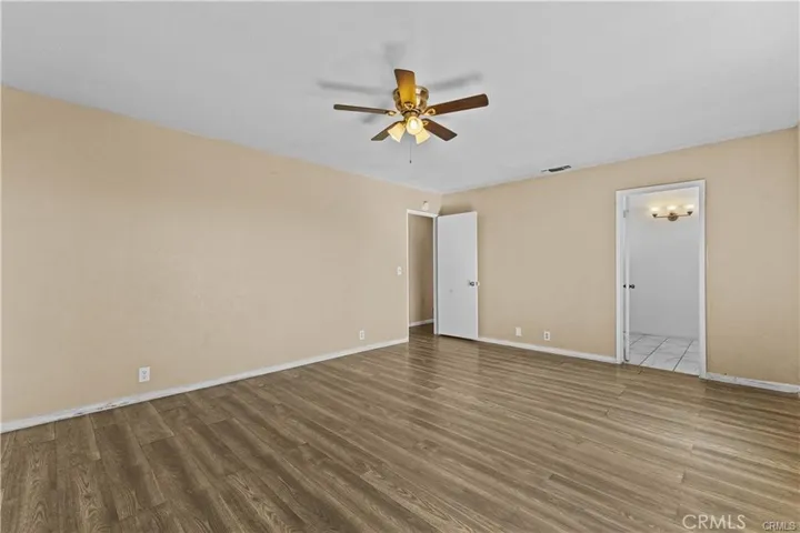 8405 Buckthorn Ave, Hesperia, California 92345