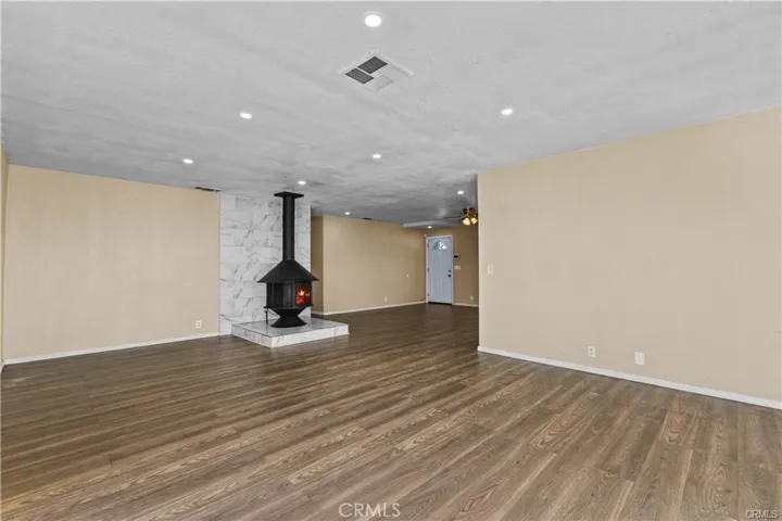 8405 Buckthorn Ave, Hesperia, California 92345