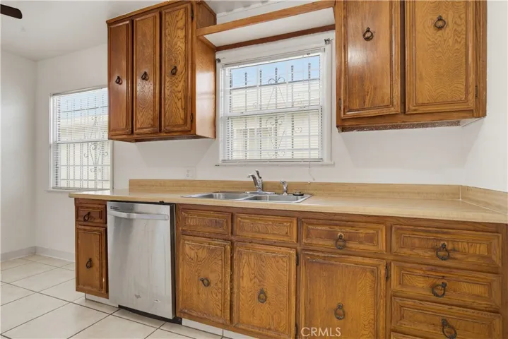 904 N Evers Avenue, Compton, California 90220