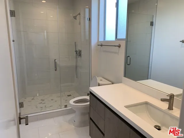 1721 Granville Avenue 2, Los Angeles, California 90025