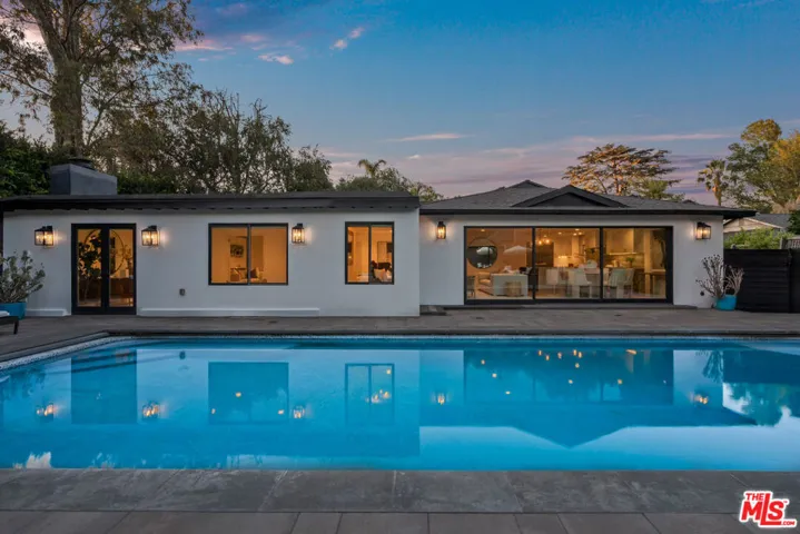 14348 Roblar Place, Sherman Oaks, California 91423