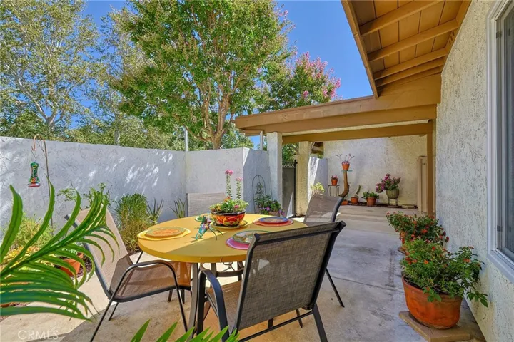 19368 Avenue Of The Oaks, Newhall, California 91321 — photo 5