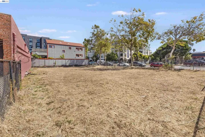 3020 San Pablo Ave, Berkeley, California 94702