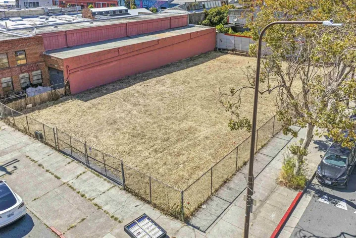 3020 San Pablo Ave, Berkeley, California 94702