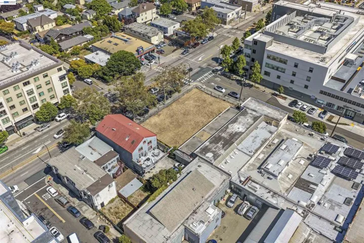 3020 San Pablo Ave, Berkeley, California 94702