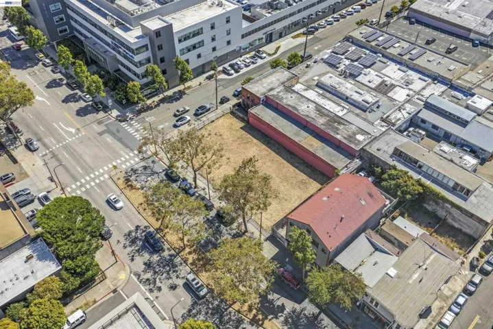 3020 San Pablo Ave, Berkeley, California 94702