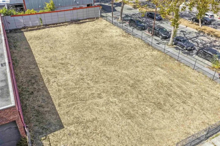 3020 San Pablo Ave, Berkeley, California 94702