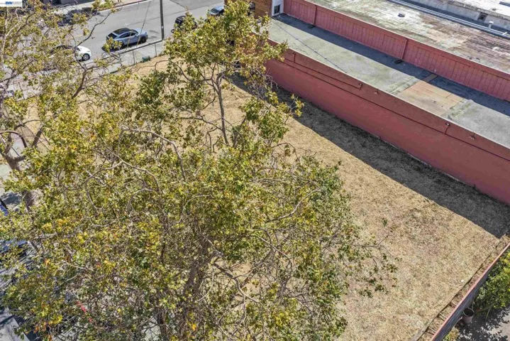 3020 San Pablo Ave, Berkeley, California 94702