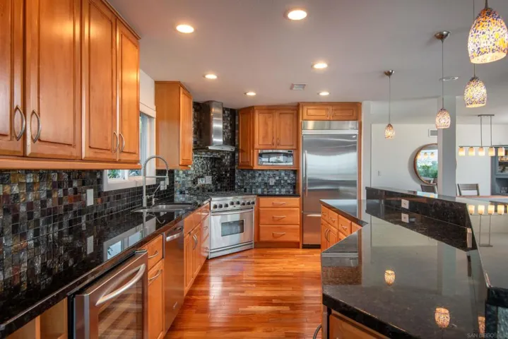 4922 Randall St, San Diego, California 92109