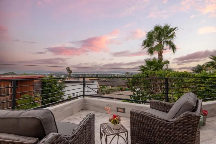 4922 Randall St, San Diego, California 92109