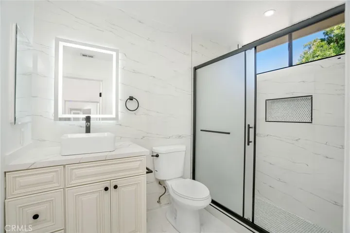 Upstairs Bathroom