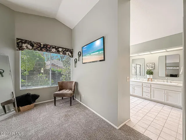 fPrimary Bedroom Suite4