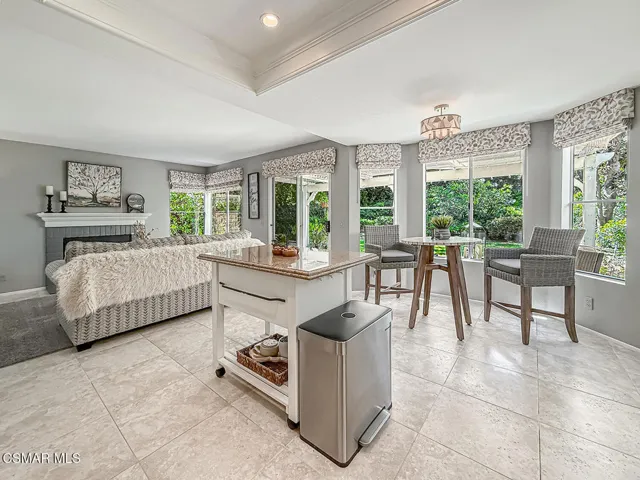 cFamily and Kitchen11